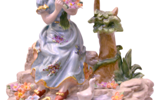 276_ninya-sentada-con-flores_meissen_figura-porcelana-policromada_20x18x10_dsc6295
