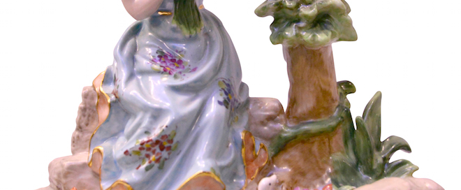 276_ninya-sentada-con-flores_meissen_figura-porcelana-policromada_20x18x10_dsc6295