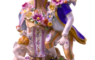 289_unidos-por-una-guirnalda_figura-de-porcelana_32x23x15_dsc6266